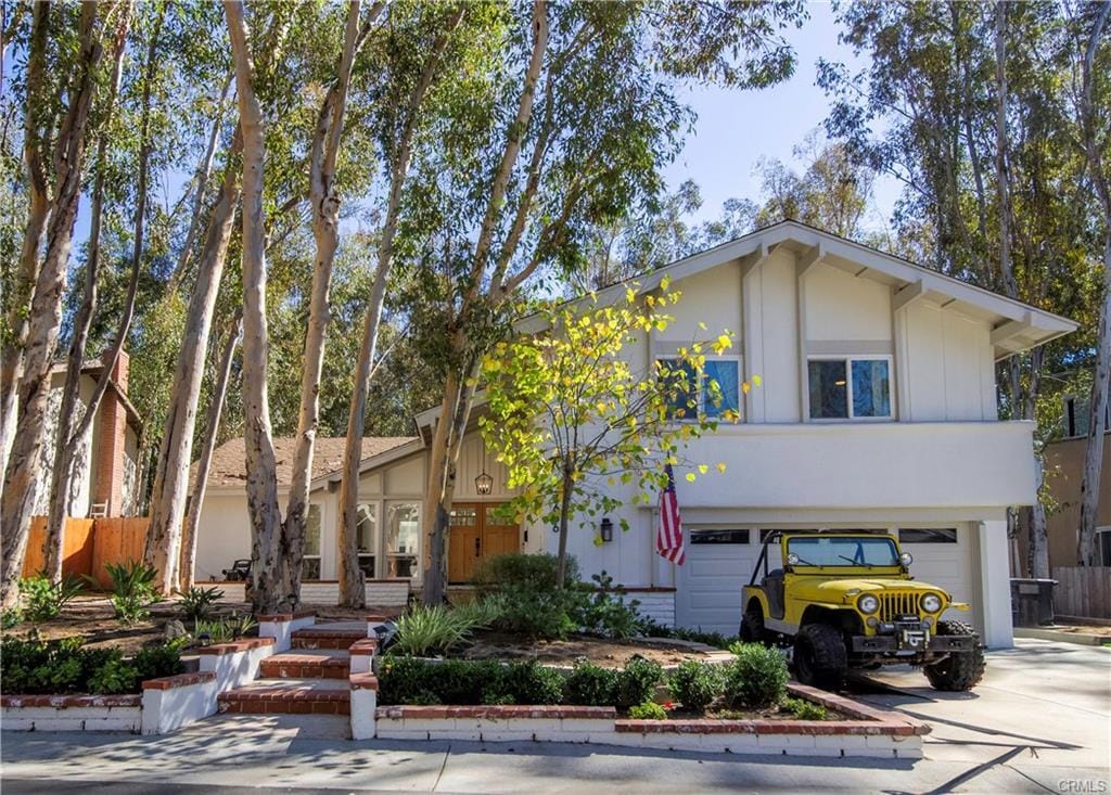 Foto principal - 24656 Shadowfax Dr