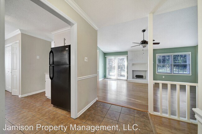 Building Photo - 3 br, 2 bath House - 7807 Surreywood Place
