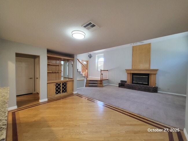 Building Photo - 2113 Harbor Cliff Dr