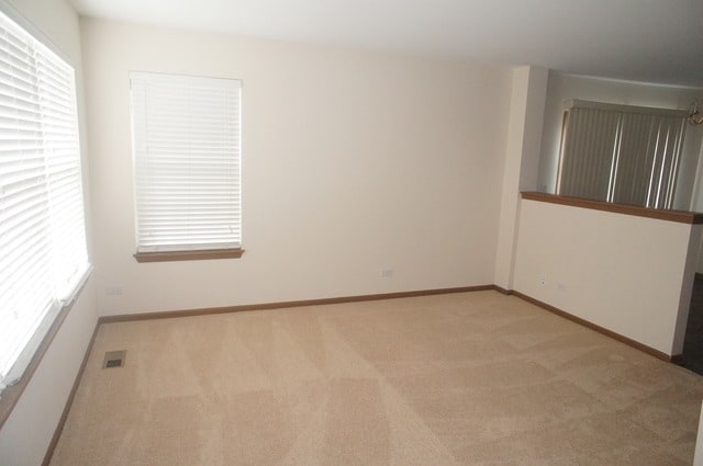 Foto del edificio - 24708 George Washington Dr