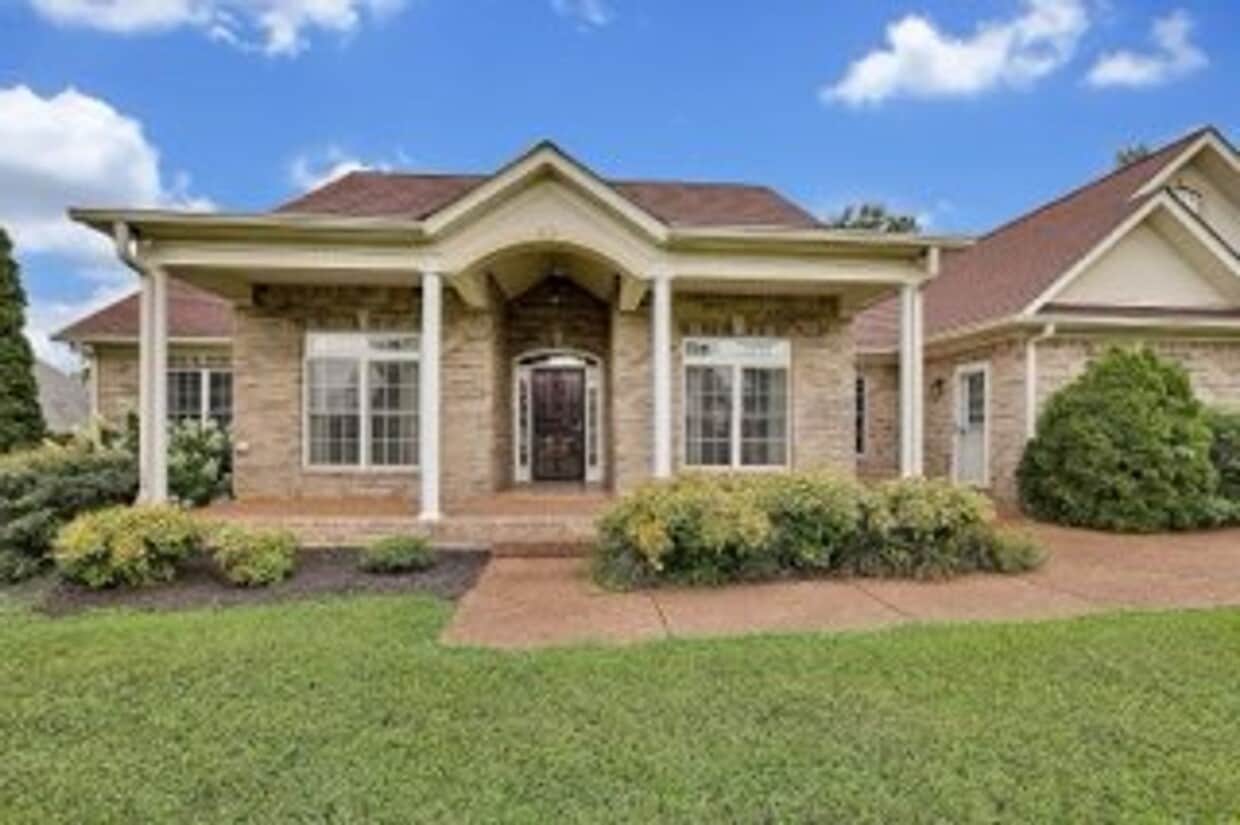 Primary Photo - FOR LEASE- 3 BEDROOM SINGLE-FAMILY HOME!