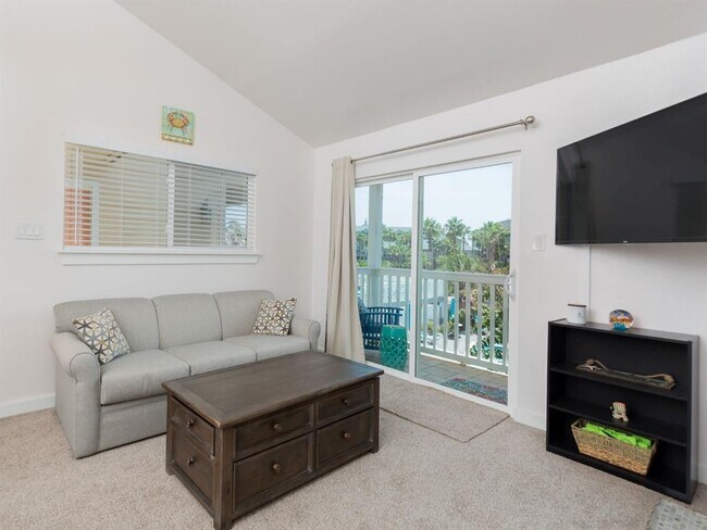 Foto del edificio - 3506 Cove View Blvd