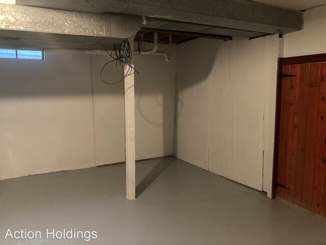 Building Photo - 3 br, 2 bath House - 6220 W Rosedale Rd