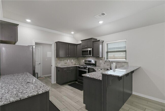 Foto del edificio - 6906 SW Basswood Ave