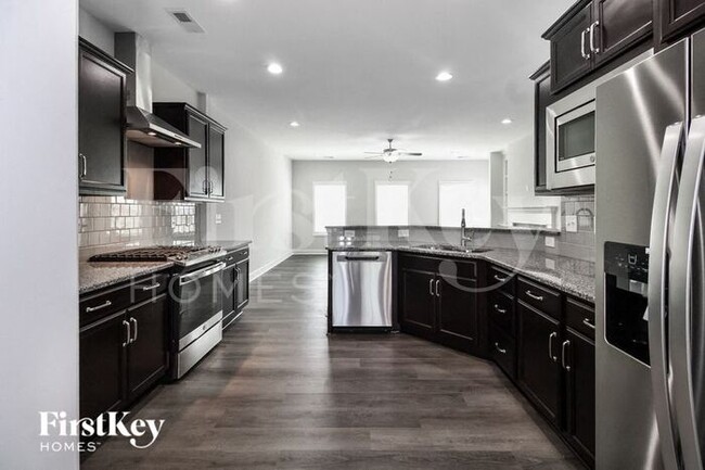 Foto del edificio - 4641 Skyview Trail