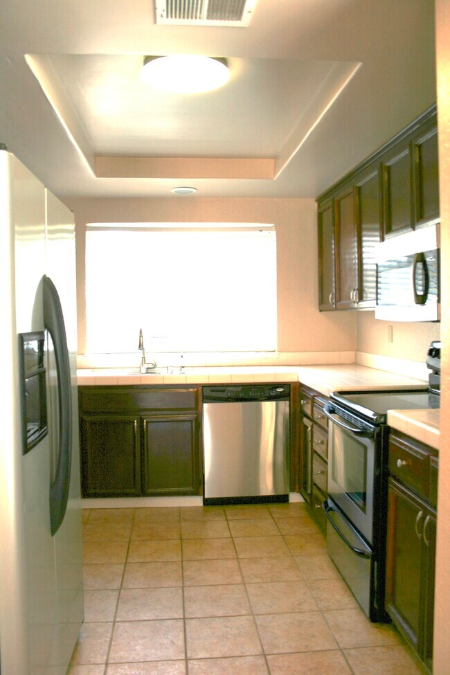 Building Photo - 267 S Wildwood