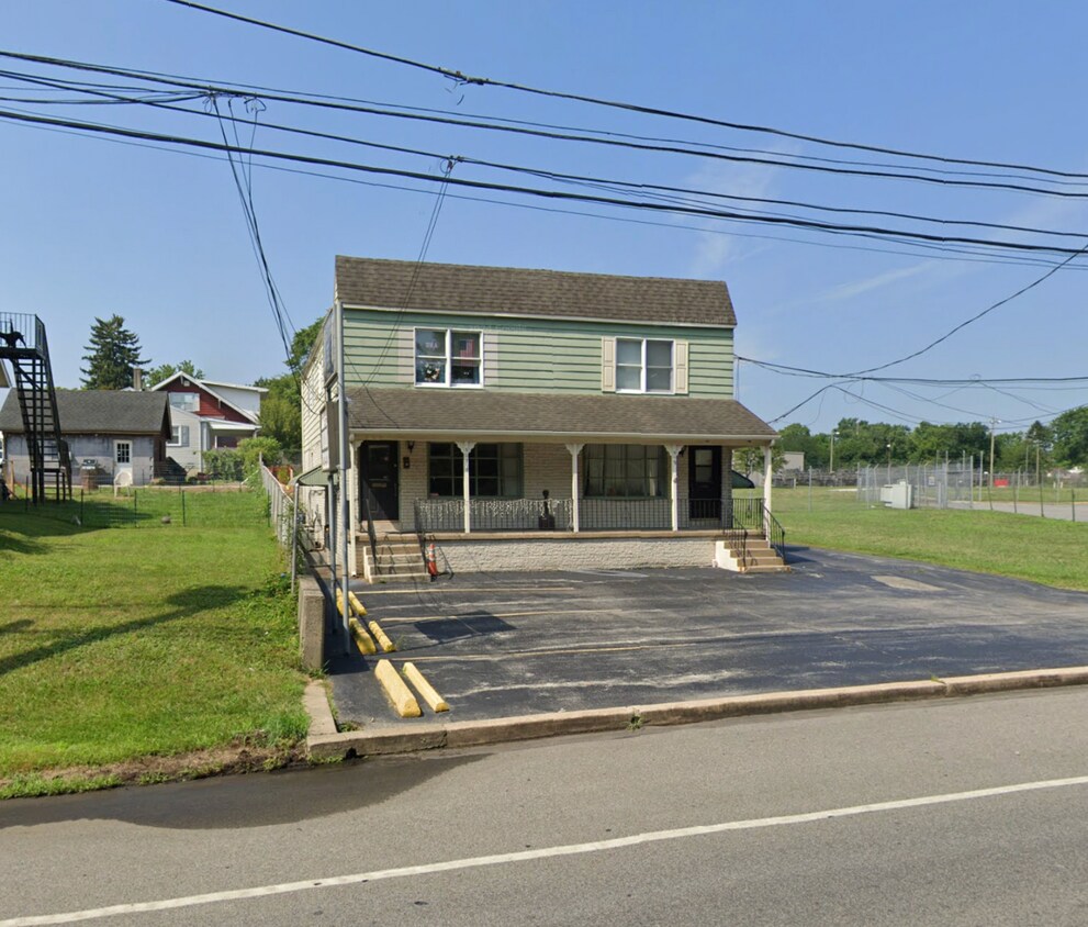 Primary Photo - 509 Kedron Ave