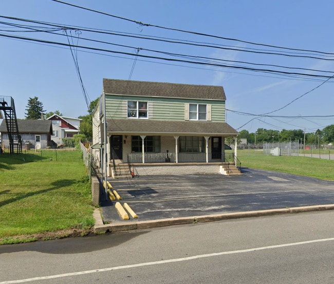 Building Photo - 509 Kedron Ave