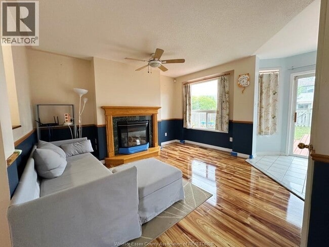 Building Photo - 981 Peach Blossom Crescent