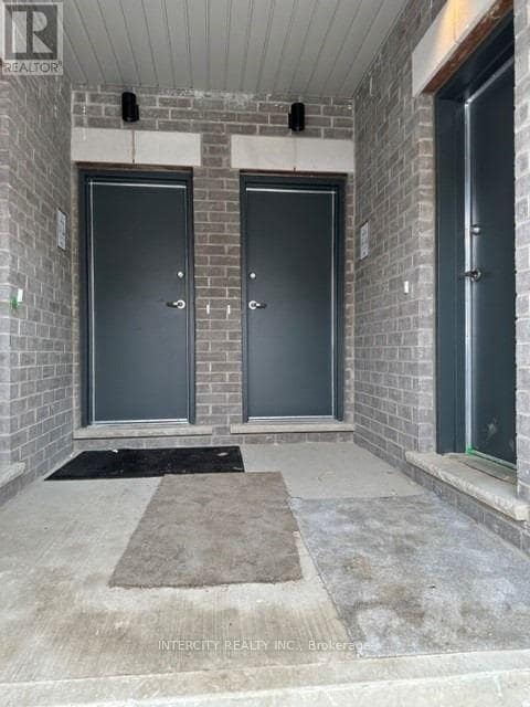 Building Photo - 50-G62650 Halliford Pl