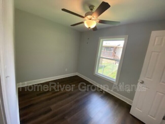 Foto del edificio - 53 Mill Creek Ln