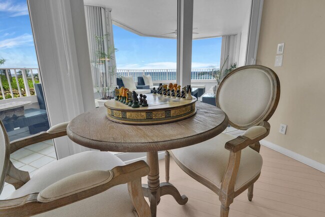 Building Photo - 550 S Ocean Blvd