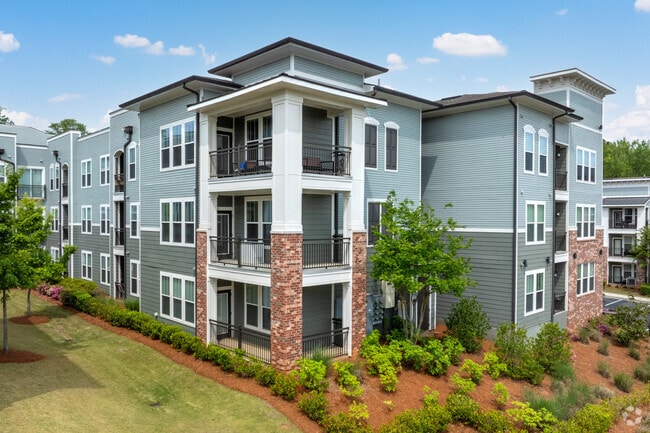 Building Photo - The Meridian Lafayette