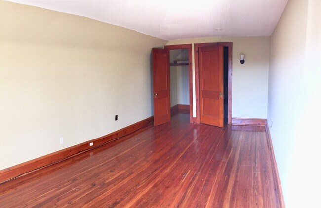 Foto del edificio - 906 W Lackawanna Ave