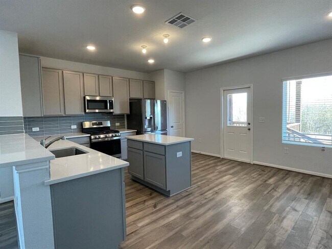 Foto del edificio - 17413 Palo Corona Ln
