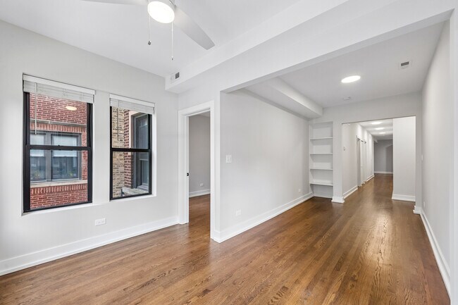 Foto del edificio - 6453 N Bosworth Ave