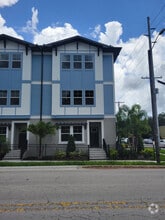 Building Photo - 3126 W Azeele St
