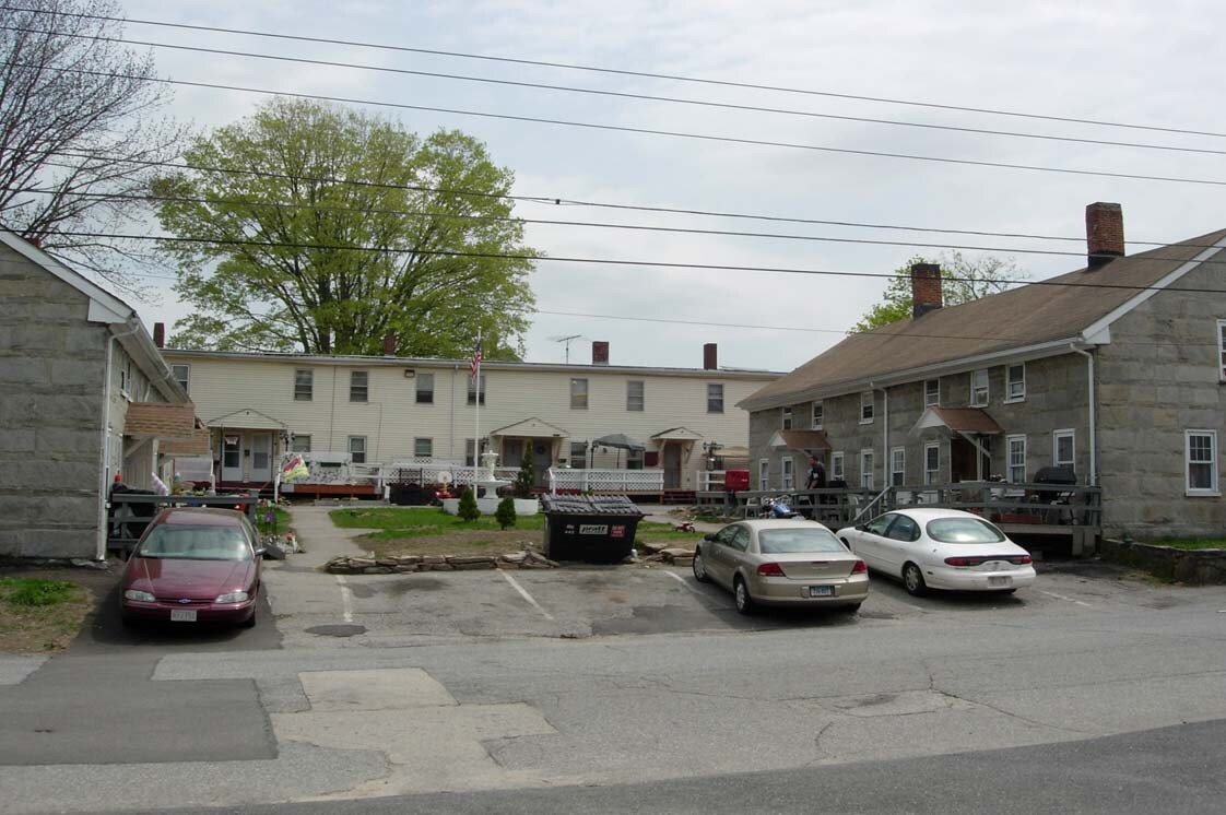 3842 Prospect St, ster, MA 01570 Apartments in ster, MA