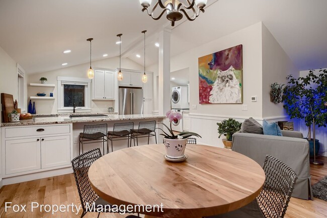 Foto del edificio - 2 br, 2 bath House - 1527 Marshall Road