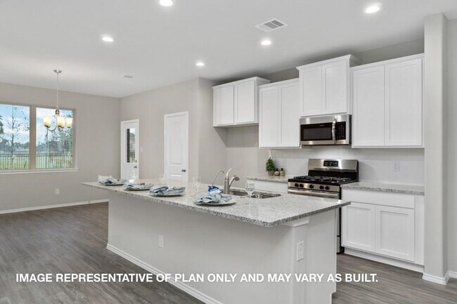 Foto del edificio - 16852 Pink Wintergreen Dr