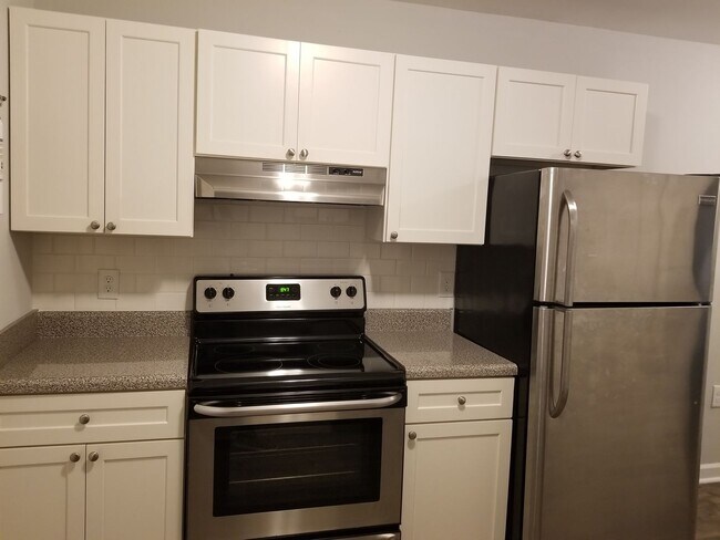 Foto del edificio - 5899 Lone Oak Dr SW