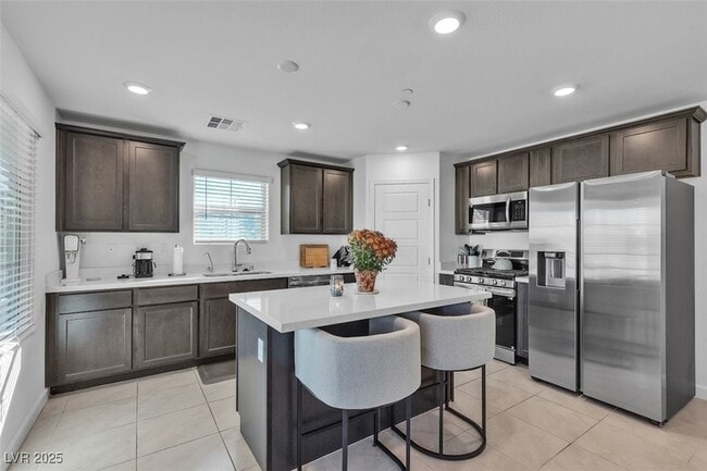 Foto del edificio - 901 Jigglypuff Pl