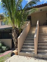Building Photo - 9050 Jacaranda Ln