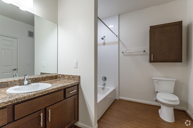 Baño - Stonebrook Senior Residences