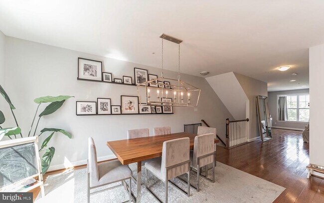 Foto del edificio - 314 E Barnard St