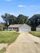 Building Photo - 926 Creekside Way