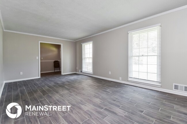 Foto del edificio - 627 Rockborough Dr