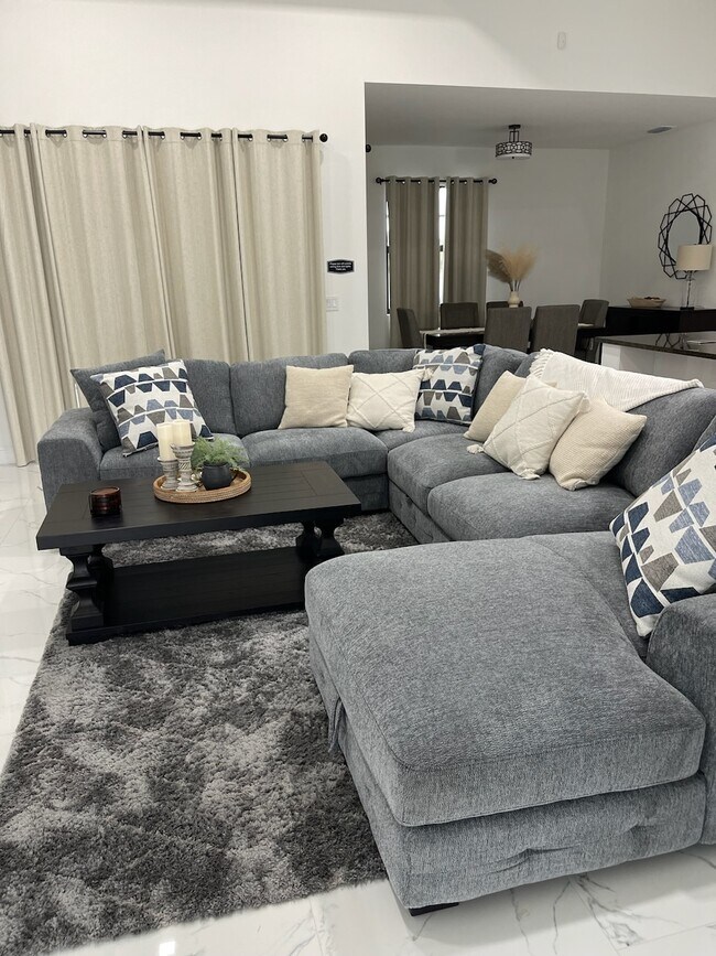 Foto del edificio - 3127 NW 42nd Pl