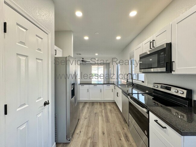 Foto del edificio - 13536 W Canyon Creek Dr