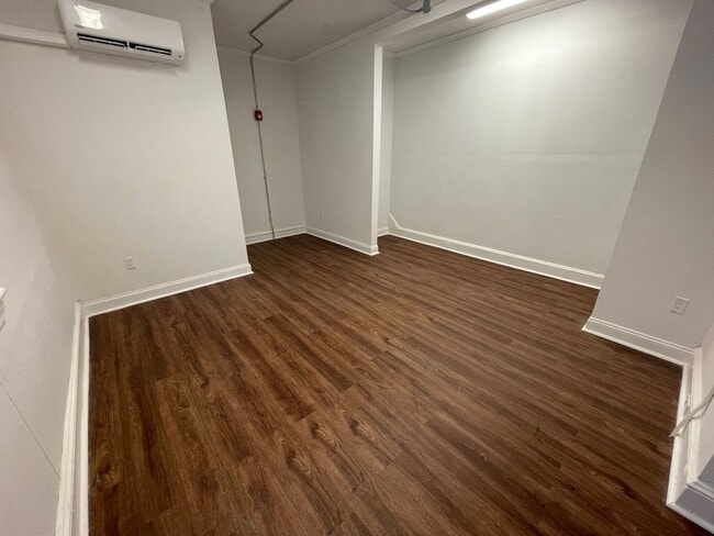 Building Photo - OFFICE SPACE AVAILABLE