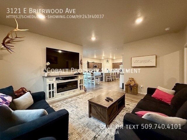 Foto del edificio - 3121 E Brierwood Ave