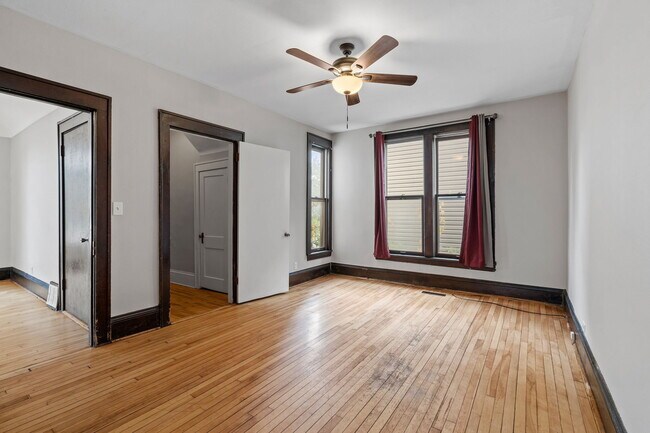 Building Photo - 2517 Aldrich Ave N