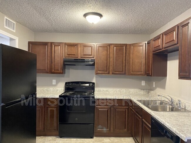 Building Photo - 2212 Loop Acres Dr