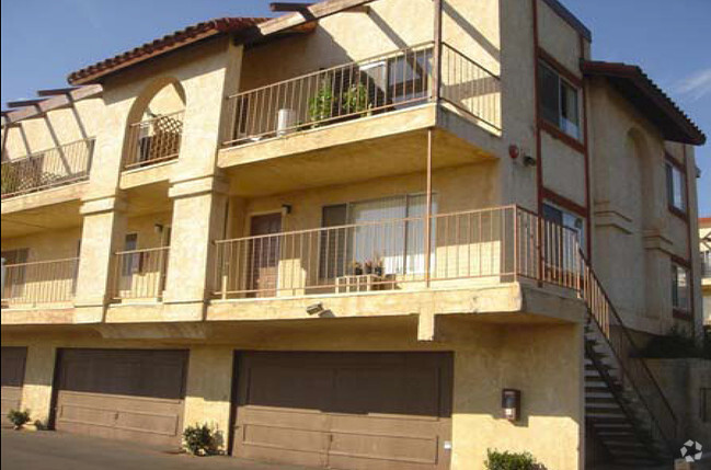 Vista Verde Apartments - Bonsall Breeze