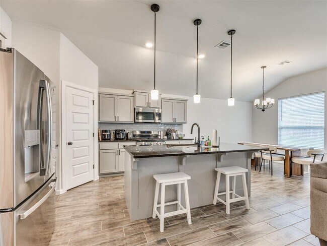 Foto del edificio - 2323 Arcady Ave