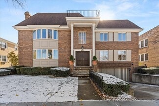 Building Photo - 10323 Canterbury St