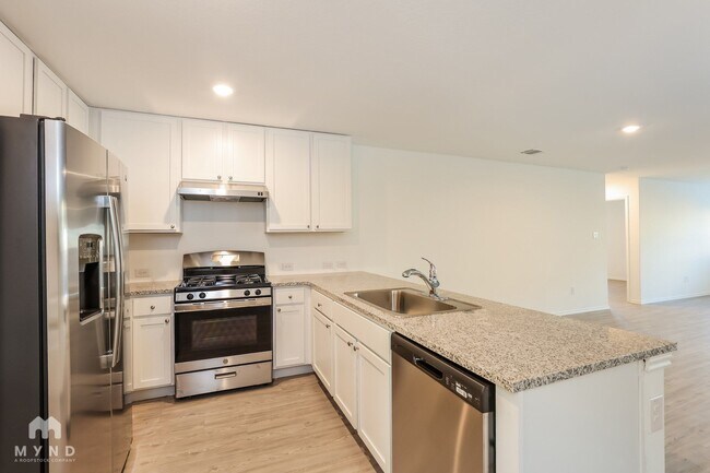 Building Photo - 351 Ambush Ridge