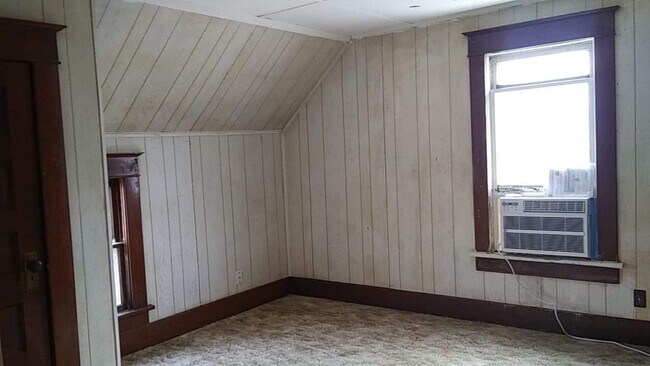 Foto del edificio - 1611 N Poplar St