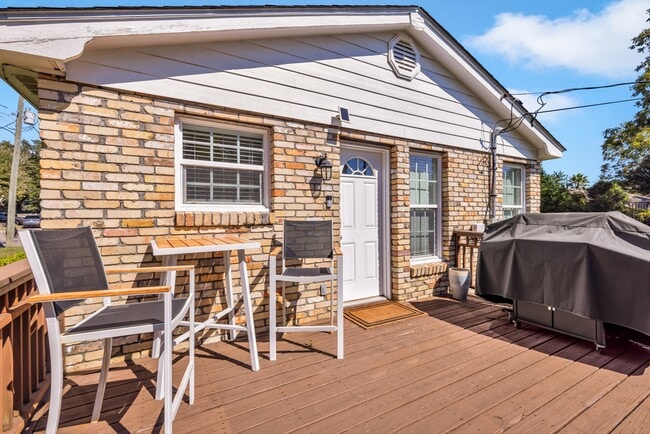 Building Photo - 4115 8th St