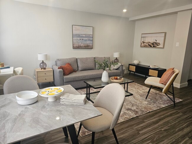 Photo - Eighty-five on Wellesley Apartments