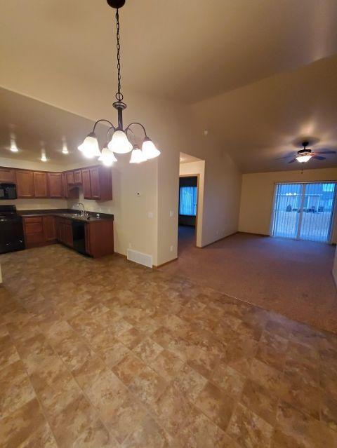 Building Photo - 3 bedroom in Billings MT 59105