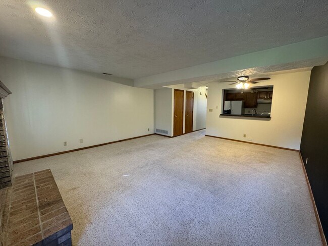 Foto del edificio - 2 bed 2 bath area Townhouse near Southpointe