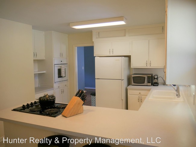 Building Photo - 2743 Wildwood Ct