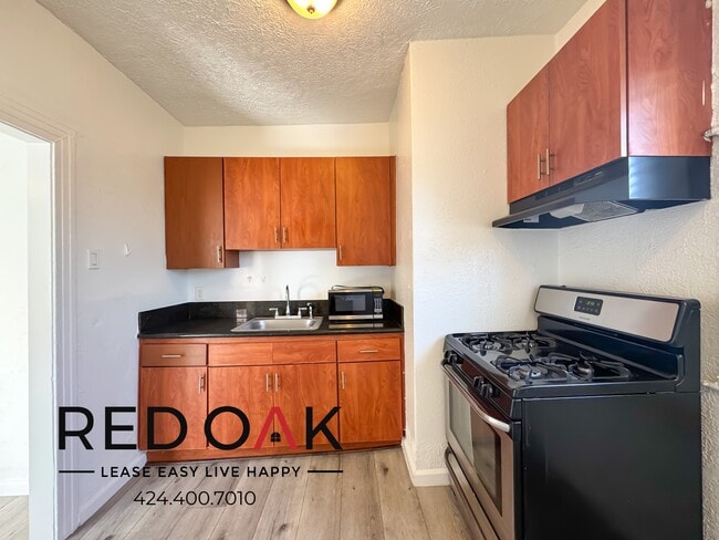 Foto del edificio - 728 S Berendo St