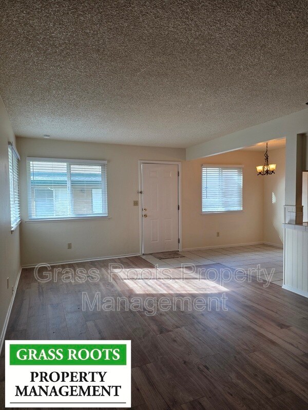 Foto del edificio - 11541 Garnet Way