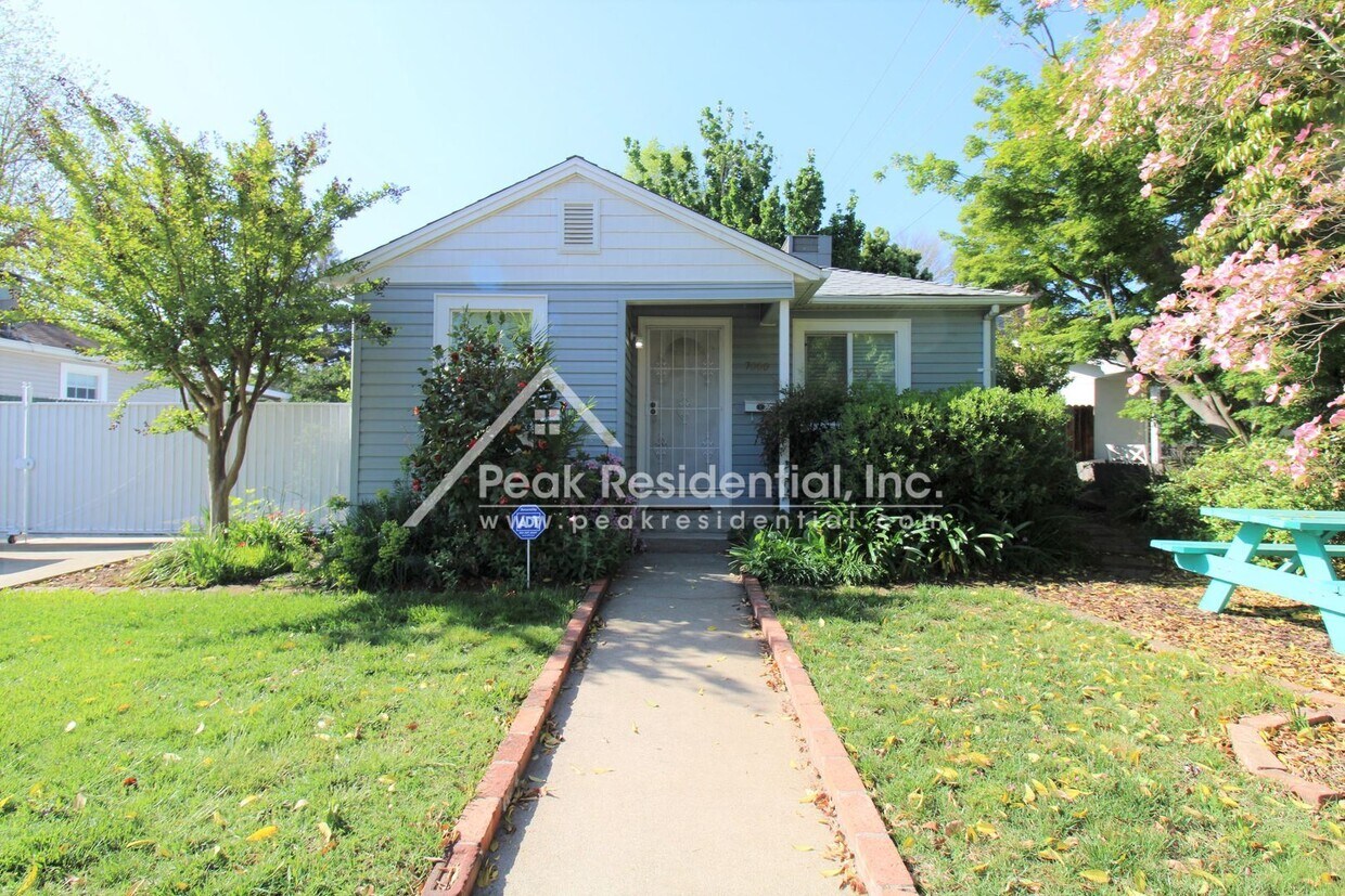 Foto principal - 2 br, 1 bath House - 7000 18th Avenue